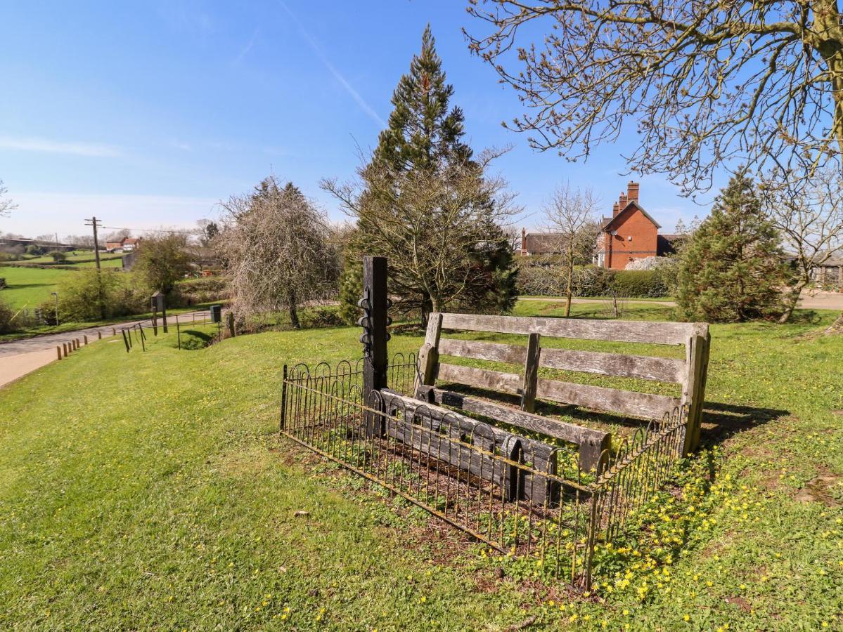 Villa The Alms House West Gloucester Exterior foto